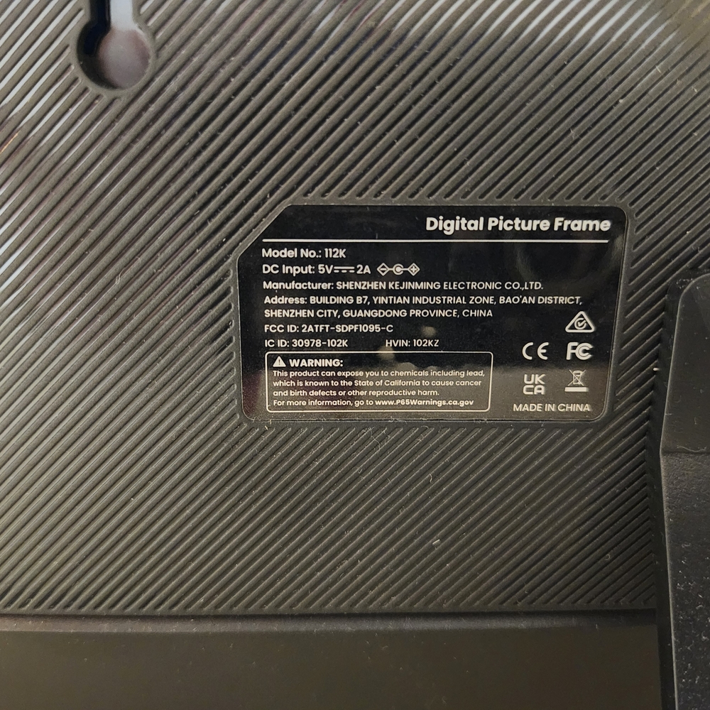 Frameo Digital Photo Frame - Picture 4 of 9